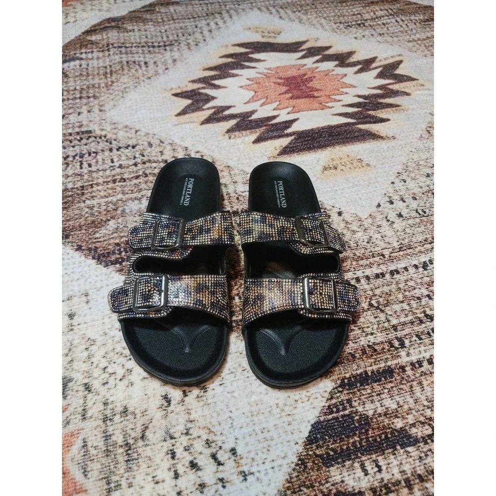 Portland by Portland Boot Company sandals double buckle‎ animal print size 8
